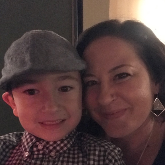 Meet your Posher, Melissa - Picture 1 of 1